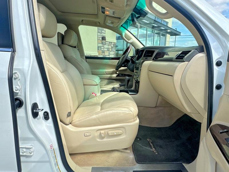 2013 Lexus Lx 570 VIN JTJHY7AX8D4100357 COPART salvage auction — NORMAL WEAR, LA - CERTIFICATE OF TITLE (P), sold $20,500 on 2026-07-21 (photo 5)
