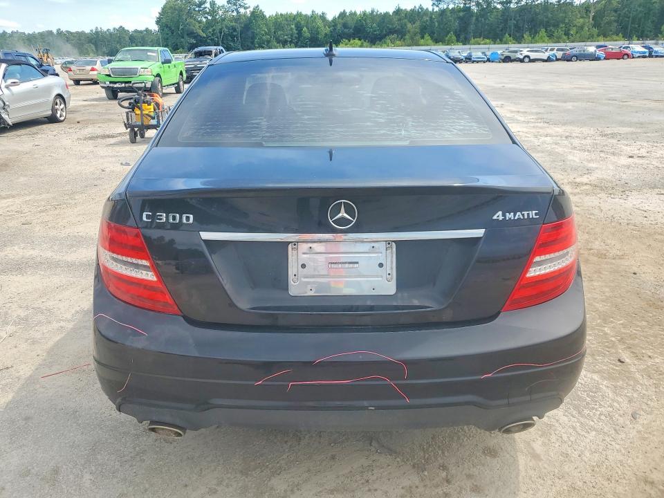 2013 Mercedes-benz C-klasse VIN WDDGF8AB8DR295335 COPART salvage auction — FRONT END, Sc - Cert Of Title-Salvage, sold $1,250 on 2026-07-20 (photo 6)