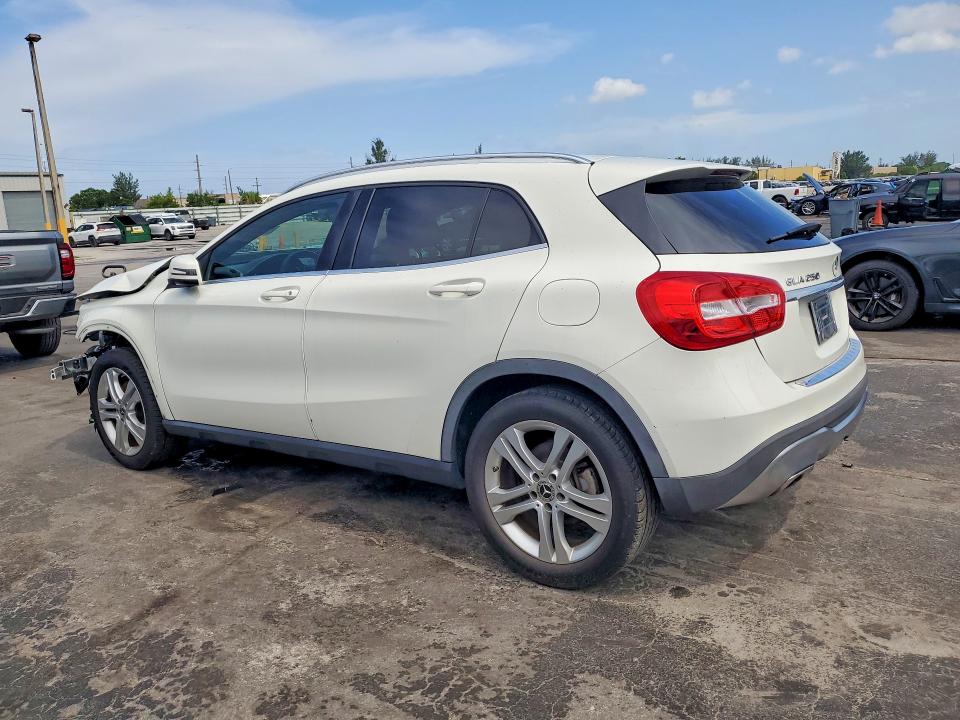 2018 Mercedes-benz Gla-klasse VIN WDCTG4EB1JJ441877 COPART salvage auction — FRONT END, FL - CERT OF TITLE SLVG REBUILDABLE, sold $2,400 on 2026-07-27 (photo 2)