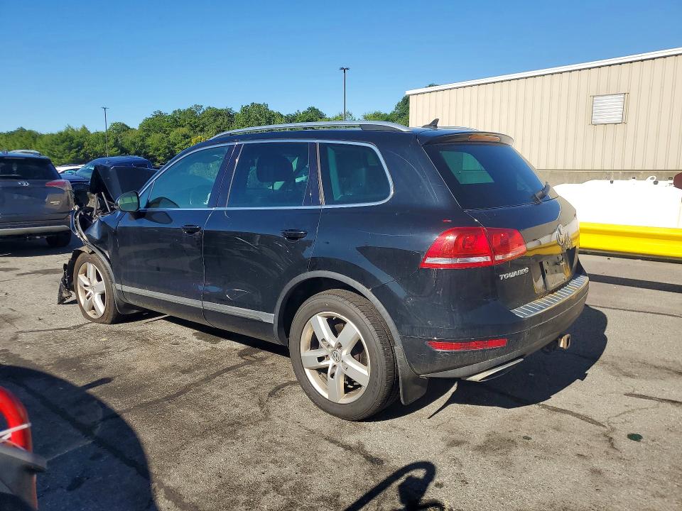 2013 Volkswagen Touareg VIN WVGEP9BP7DD007568 COPART salvage auction — FRONT END, Ct - Cert Of Title-Salvage, sold $425 on 2026-07-07 (photo 2)