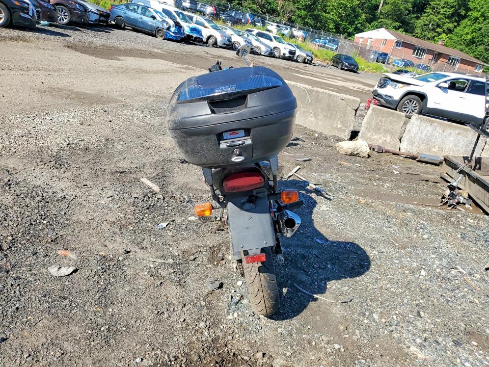 2009 Suzuki Gs VIN VTTGM51A392101927 COPART salvage auction — MINOR DENT/SCRATCHES, Md - Cert Of Salvage > 75% Damage, sold $175 on 2026-07-02 (photo 4)