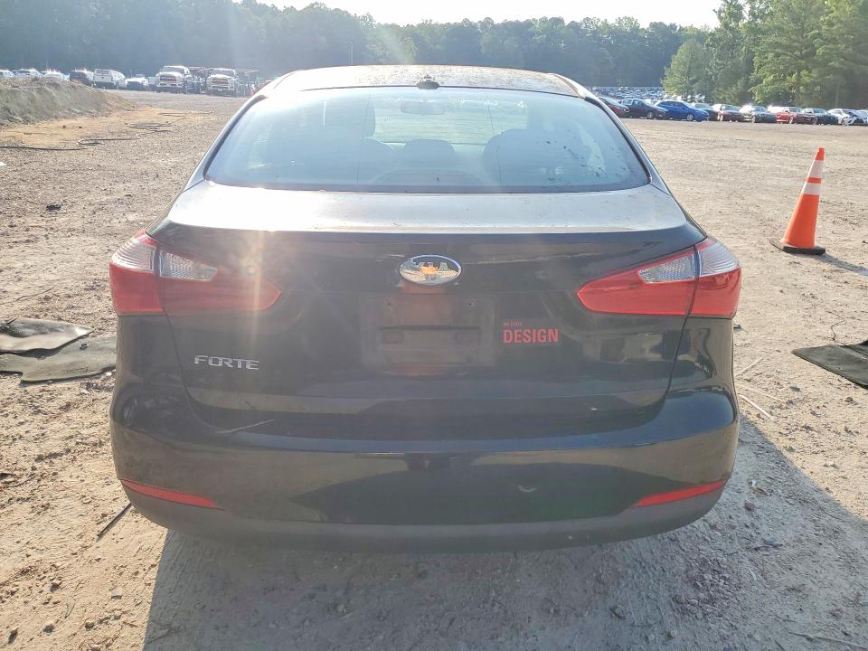2014 Kia Forte VIN KNAFX4A62E5155172 COPART salvage auction — MINOR DENT/SCRATCHES, Nc - Dealer Only Clean Title, sold $725 on 2026-07-10 (photo 6)