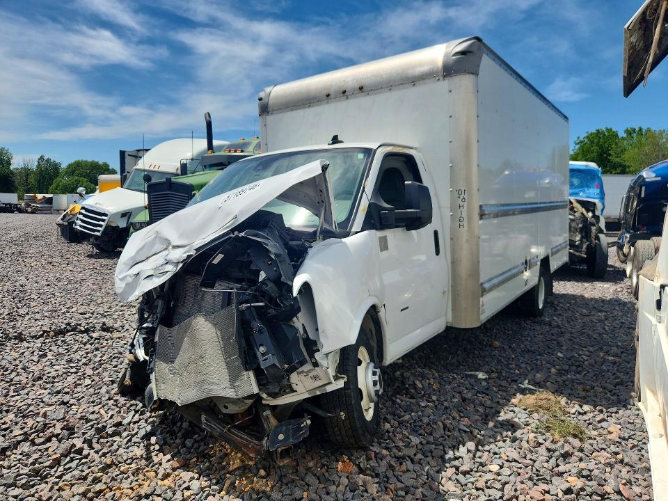 2021 Gmc Savana VIN 7GZ37TC73MN013288 COPART salvage auction — FRONT END, MO - SALVAGE CERTIFICATE OF TITLE, sold $2,900 on 2026-07-29 (photo 1)