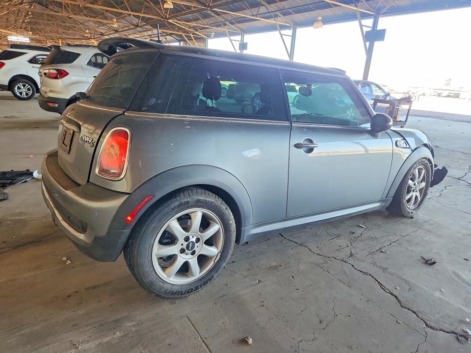2008 Mini Cooper VIN WMWMF73528TT89358 COPART salvage auction — FRONT END, Az - Cert Of Title - Salvage, sold $1,000 on 2026-07-20 (photo 3)