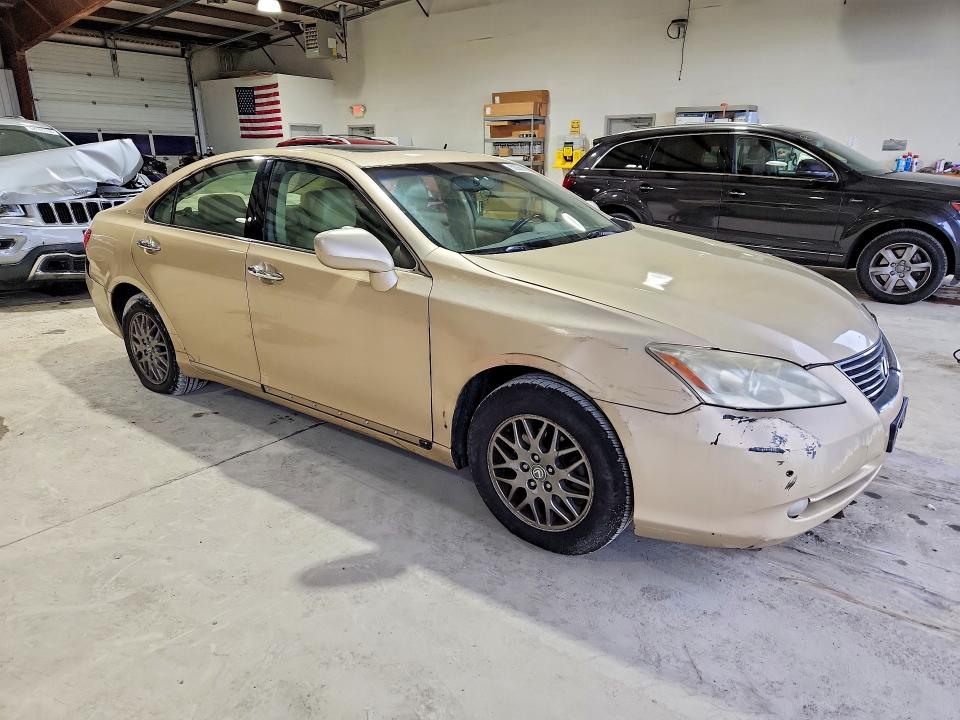 2007 Lexus Es 350 VIN JTHBJ46G672023104 COPART salvage auction — MINOR DENT/SCRATCHES, Md - Certificate Of Title, sold $475 on 2026-07-02 (photo 4)