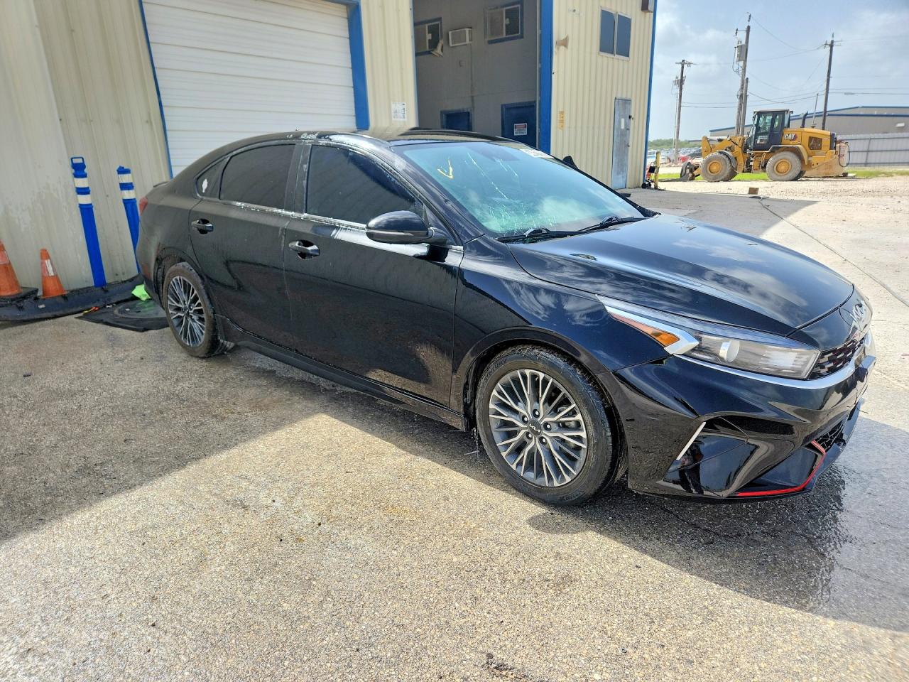 2024 Kia Forte VIN 3KPF54AD7RE795721 COPART salvage auction — Front End, TX - CERTIFICATE OF TITLE, sold $7,800 on 2026-07-09 (photo 4)