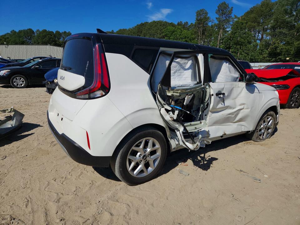 2023 Kia VIN KNDJ23AU7P7207987 COPART salvage auction — SIDE, Md - Cert Of Salvage > 75% Damage, sold $250 on 2026-07-21 (photo 3)