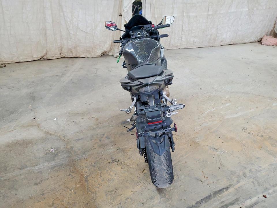 2023 Honda Cbr VIN MLHPC6253P5401229 COPART salvage auction — SIDE, Tn - Certificate Of Title (P), sold $5,800 on 2026-07-28 (photo 4)