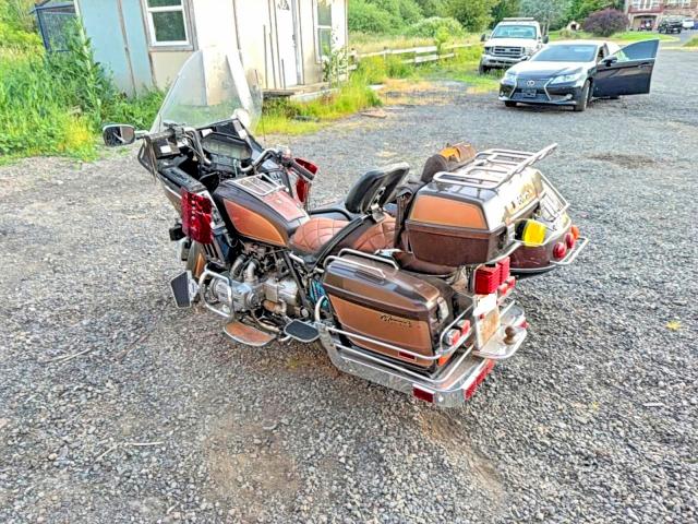1983 Honda Gl1100 VIN 1HFSC0221DA328290 COPART salvage auction — MINOR DENT/SCRATCHES, Or - Certificate Of Title (P), sold $425 on 2026-07-06 (photo 3)