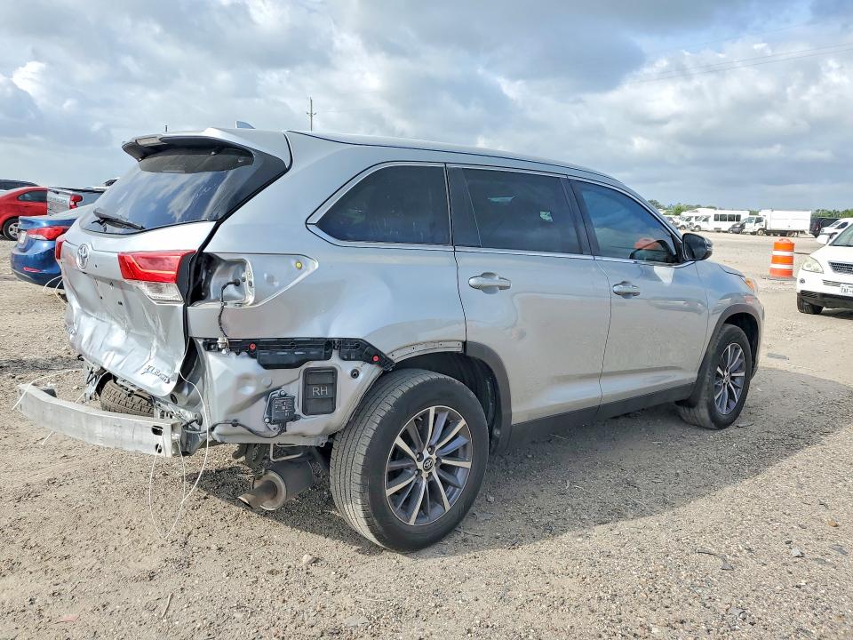 2019 Toyota Highlander VIN 5TDJZRFH9KS583213 COPART salvage auction — REAR END, TX - SALVAGE VEHICLE TITLE (P), sold $8,500 on 2026-07-16 (photo 3)