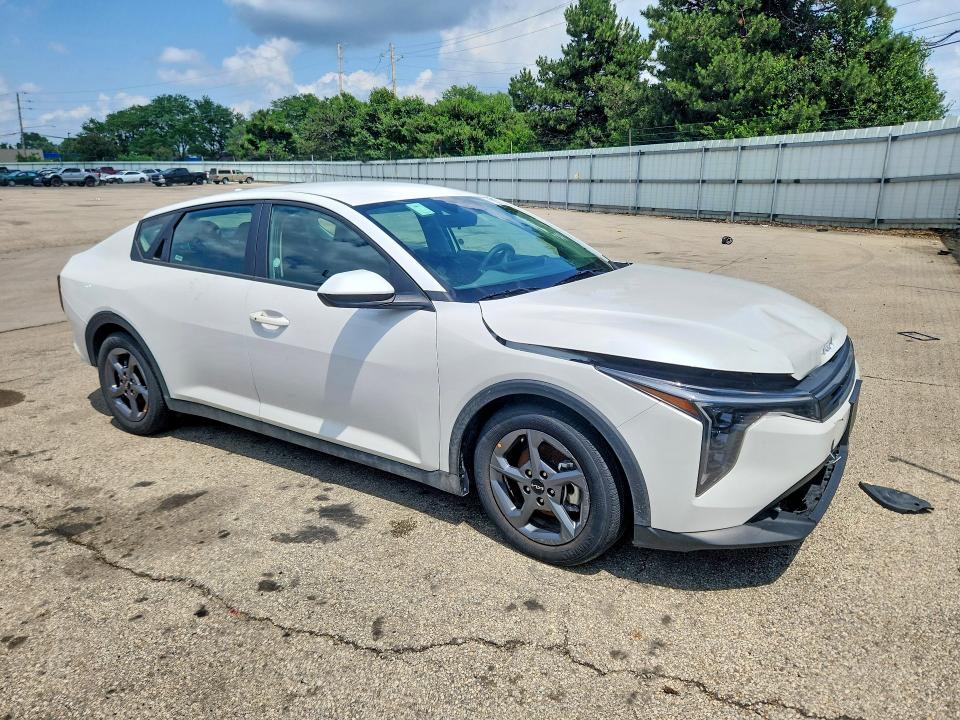 2025 Kia K4 VIN 3KPFT4DE8SE098400 COPART salvage auction — FRONT END, TX - SALVAGE VEHICLE TITLE, sold $7,200 on 2026-07-27 (photo 4)