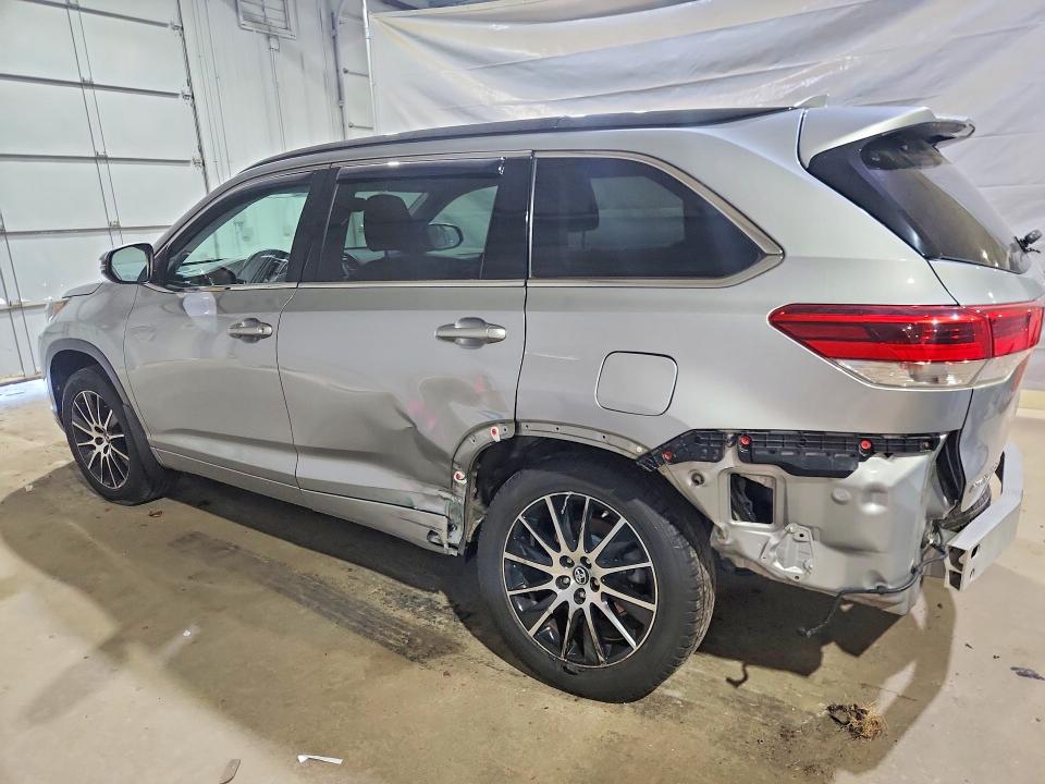2018 Toyota Highlander VIN 5TDJZRFH6JS495086 COPART salvage auction — SIDE, NH - CERT OF TITLE-SALVAGE, sold $5,900 on 2026-07-28 (photo 2)