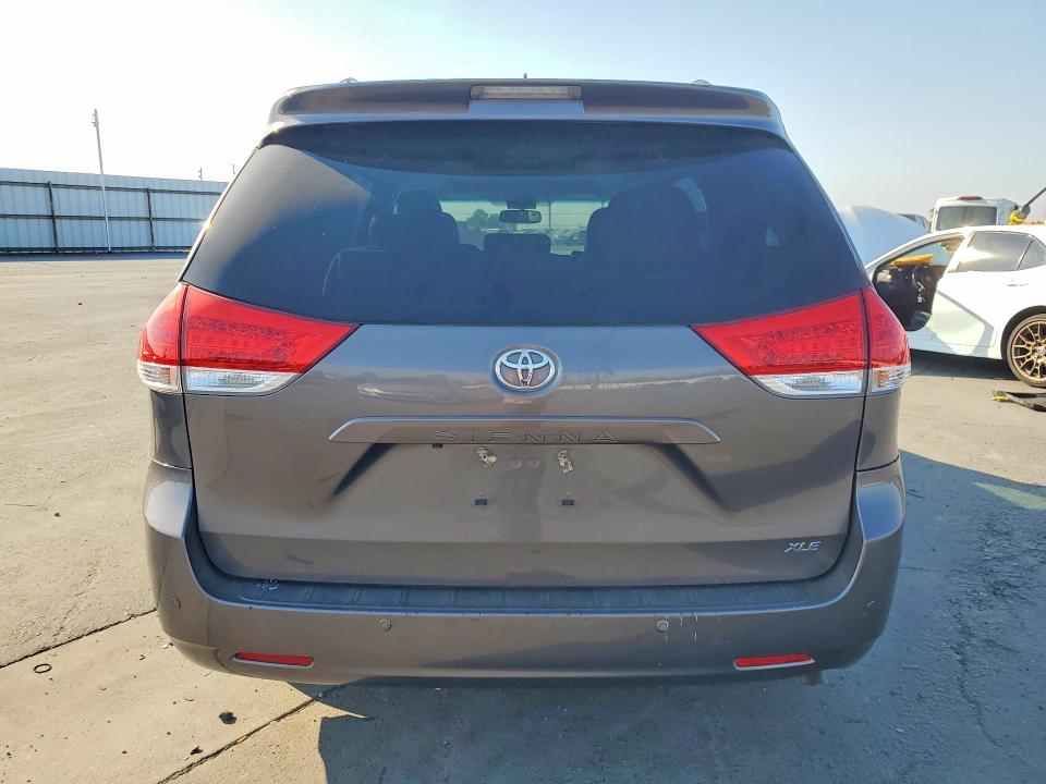 2011 Toyota Sienna VIN 5TDYK3DC8BS059011 COPART salvage auction — FRONT END, CA - SALVAGE CERTIFICATE, sold $2,050 on 2026-07-13 (photo 6)