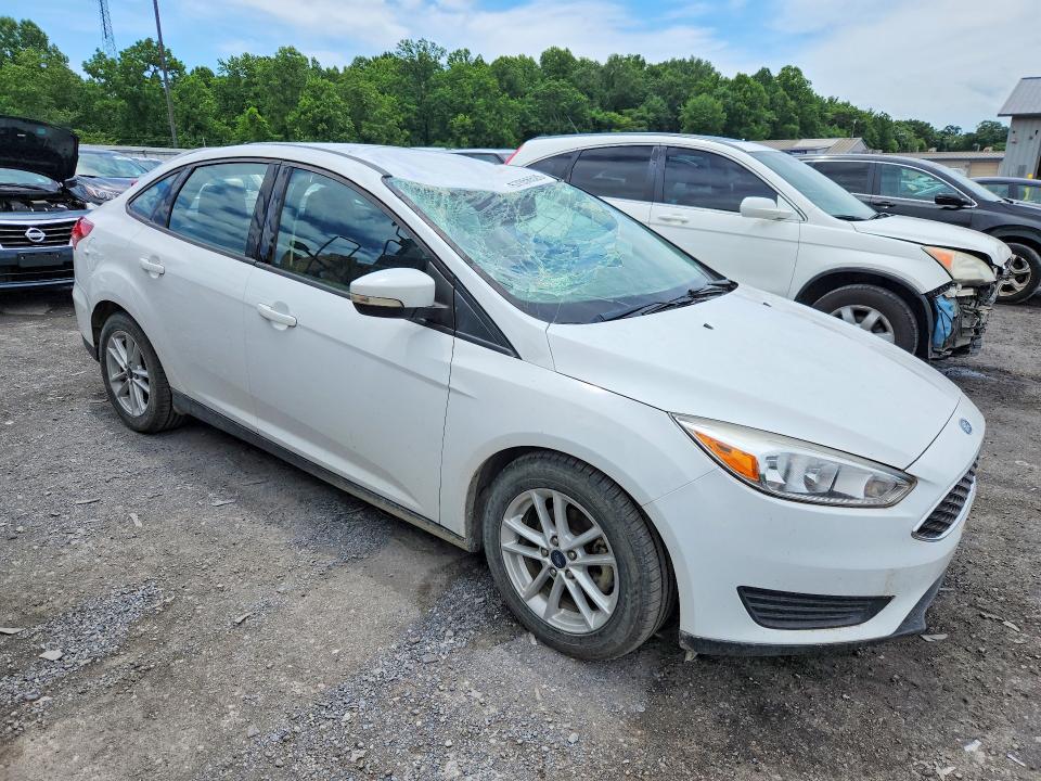 2017 Ford VIN 1FADP3F22HL323182 COPART salvage auction — ROOF, PA - CERTIFICATE OF SALVAGE, sold $1,150 on 2026-07-02 (photo 4)