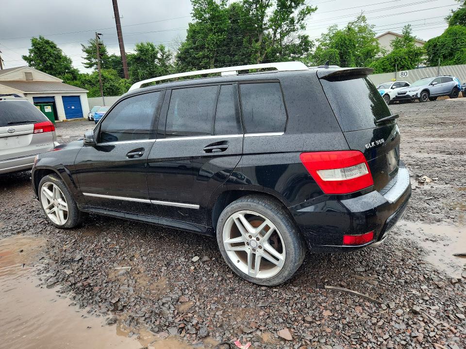 2011 Mercedes-benz Glk-class VIN WDCGG8HB7BF527915 COPART salvage auction — MINOR DENT/SCRATCHES, Mt - Certificate Of Title, sold $1,650 on 2026-07-22 (photo 2)