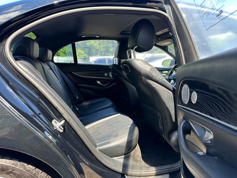 2019 Mercedes-benz E-klasse VIN WDDZF4KB5KA511475 COPART salvage auction — MINOR DENT/SCRATCHES, Va - Certificate Of Title, sold $13,700 on 2026-07-29 (photo 9)