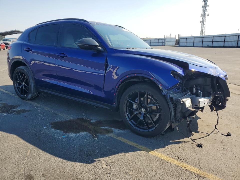 2021 Alfa romeo VIN ZASPAJAN2M7D10392 COPART salvage auction — FRONT END, Ca - Salvage Certificate, sold $100 on 2026-08-06 (photo 4)
