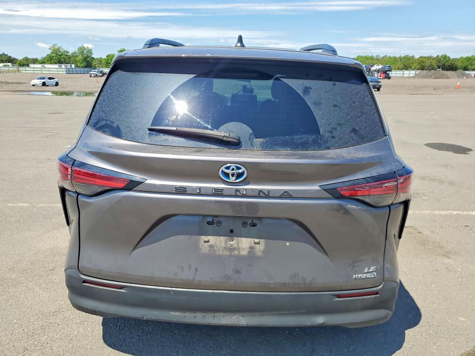 2022 Toyota Sienna VIN 5TDKRKEC9NS110756 COPART salvage auction — FRONT END, Salvage Title, sold $7,500 on 2026-07-20 (photo 6)