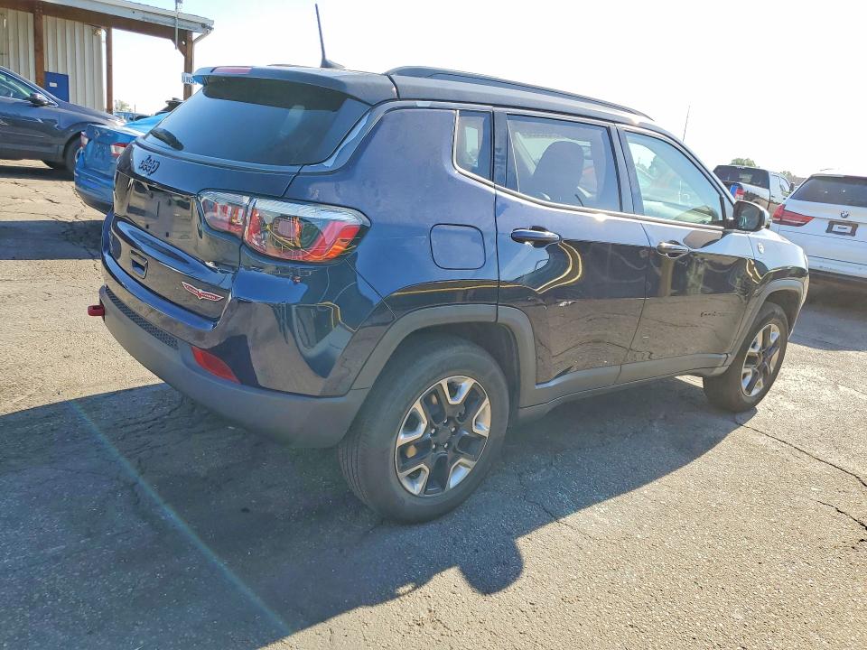 2018 Jeep Compass VIN 3C4NJDDB2JT234697 COPART salvage auction — HAIL, Co - Dis/Dlr/Exp Only Clean Title, sold $4,900 on 2026-07-09 (photo 3)