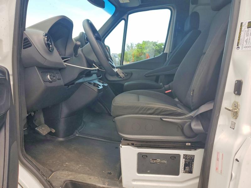 2021 Mercedes-benz VIN W1Y40CHY8MT059634 COPART salvage auction — MINOR DENT/SCRATCHES, Fl - Cert Of Title-Rebuilt, sold $15,100 on 2026-07-20 (photo 7)