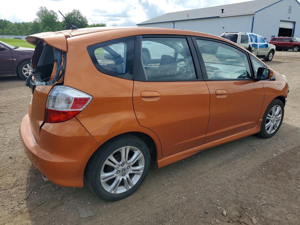 2011 Honda Fit VIN JHMGE8H57BC004982 COPART salvage auction — REAR END, OH - CERT OF TITLE-SALVAGE, sold $550 on 2026-07-09 (photo 3)