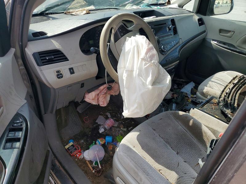 2014 Toyota Sienna VIN 5TDKK3DC5ES453107 COPART salvage auction — FRONT END, Ok - Cert Of Title-Salvage, sold $900 on 2026-07-22 (photo 8)