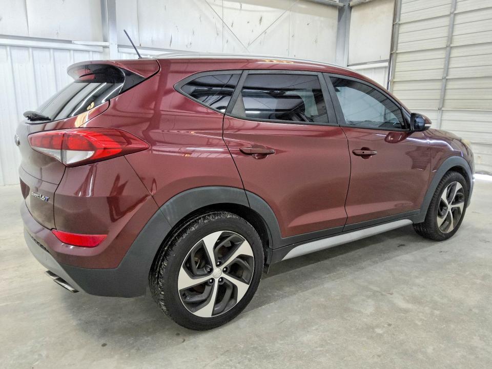 2017 Hyundai Tucson VIN KM8J33A22HU472116 COPART salvage auction — MINOR DENT/SCRATCHES, TX - CERTIFICATE OF TITLE, sold $650 on 2026-07-14 (photo 3)
