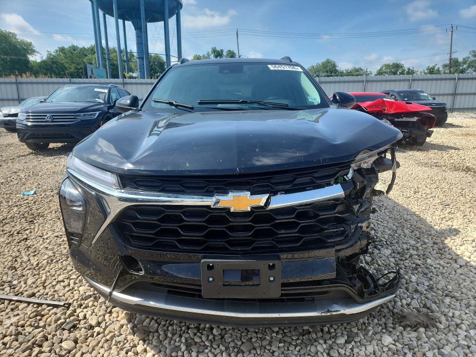 2025 Chevrolet Trax VIN KL77LHEP0SC041429 COPART salvage auction — FRONT END, Il - Salvage Certificate, sold $300 on 2026-07-29 (photo 5)