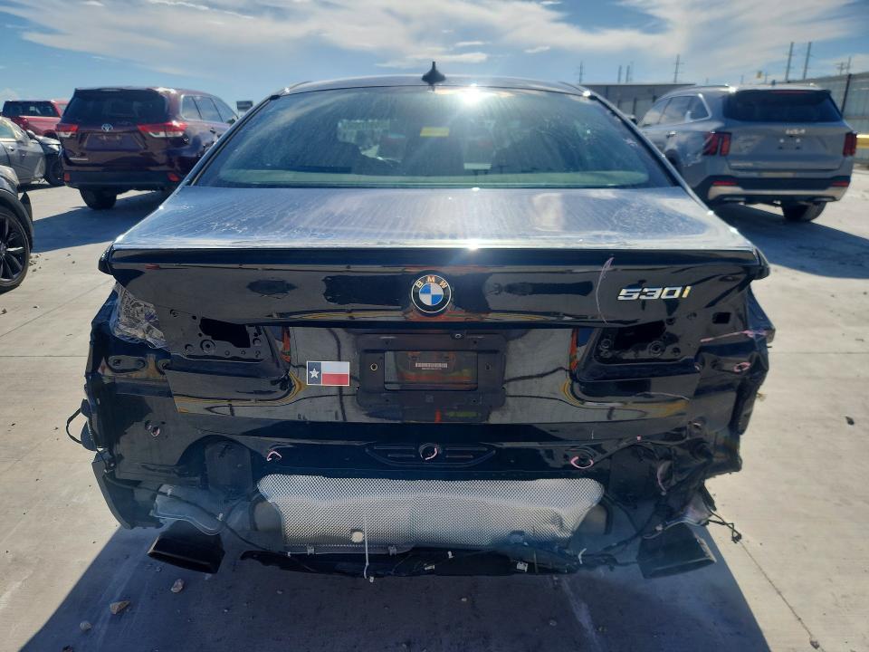 2022 BMW 5er VIN WBA53BH04NWX41749 COPART salvage auction — REAR END, ID - SALVAGE CERTIFICATE OF TITLE, sold $21,800 on 2026-08-11 (photo 6)