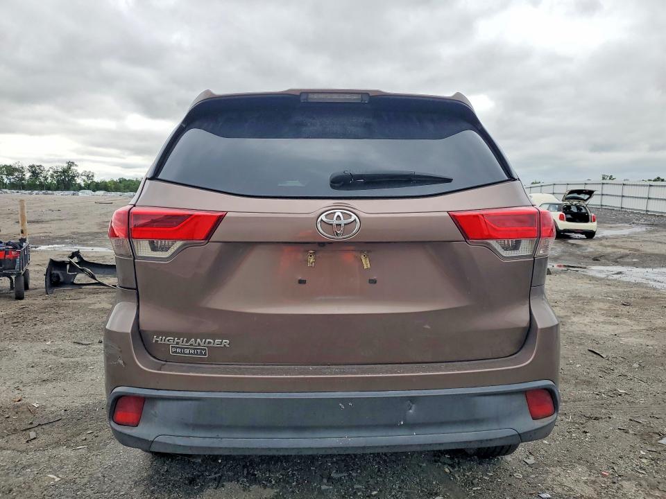 2019 Toyota Highlander VIN 5TDZARFH2KS048959 COPART salvage auction — FRONT END, Va - Cert Of Title - Salvage, sold $7,000 on 2026-07-15 (photo 6)