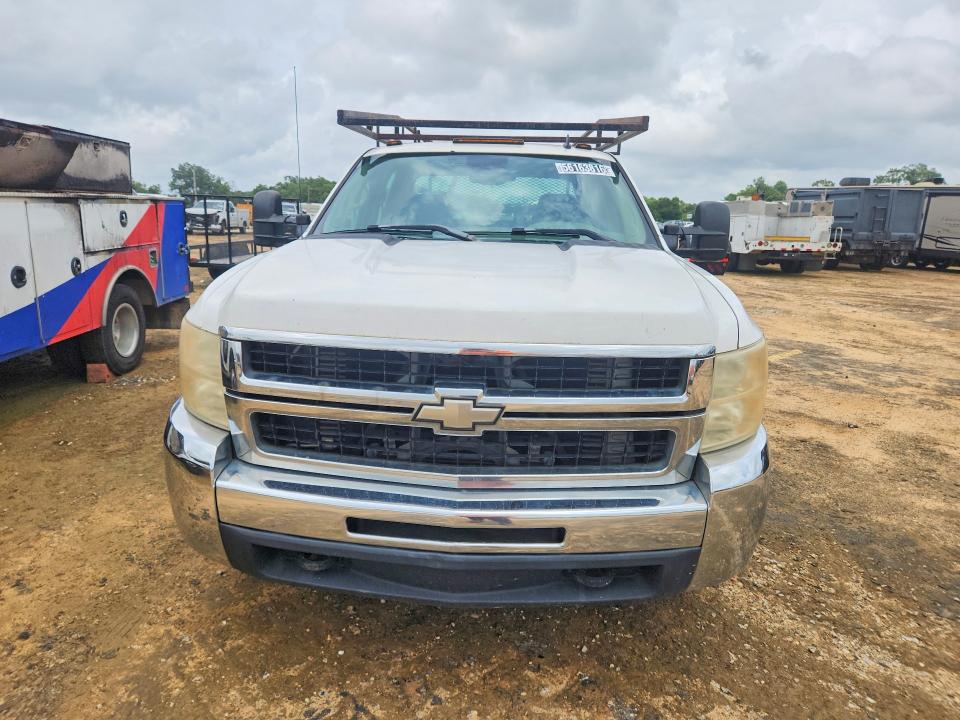 2007 Chevrolet Silverado 3500 VIN 1GBJC33687F553665 COPART salvage auction — NORMAL WEAR, FL - CERTIFICATE OF TITLE, sold $3,000 on 2026-07-08 (photo 5)
