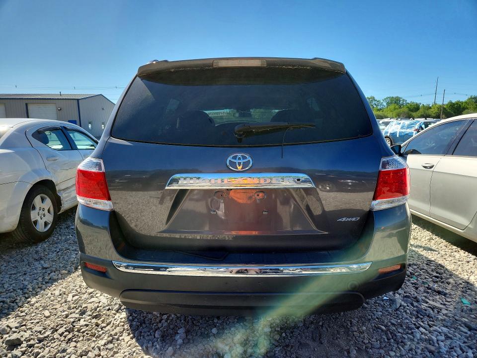2013 Toyota Highlander VIN 5TDBK3EH8DS197361 COPART salvage auction — FRONT END, Ma - Cert Of Title-Reconstrctd Coll, sold $4,050 on 2026-07-27 (photo 6)