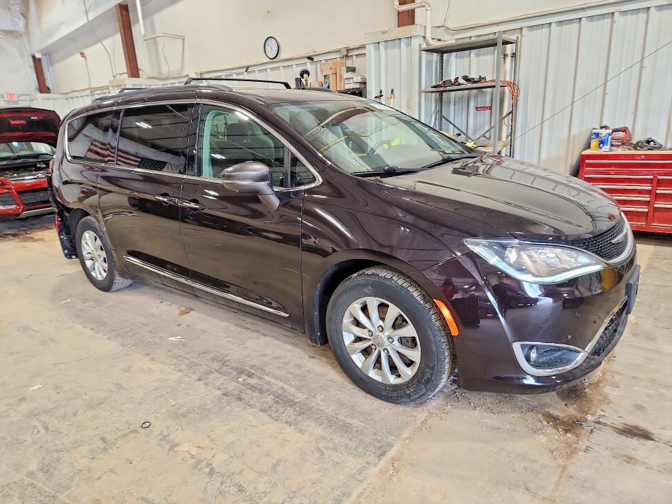 2018 Chrysler VIN 2C4RC1BG6JR270002 COPART salvage auction — REAR END, Wi - Certificate Of Title, sold $3,200 on 2026-07-22 (photo 4)