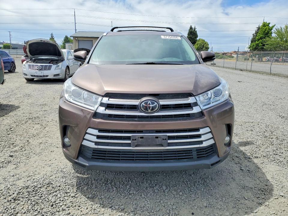 2017 Toyota Highlander VIN 5TDJZRFH1HS457856 COPART salvage auction — REAR END, Or - Salvage Title Certificate, sold $6,400 on 2026-07-21 (photo 5)