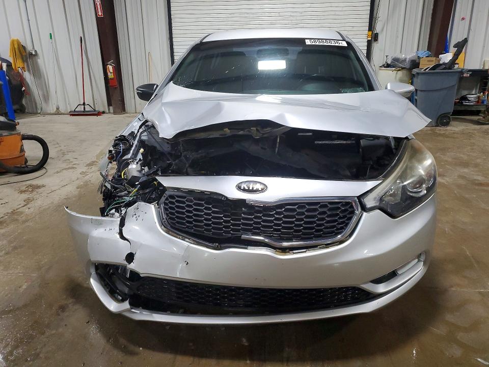2014 Kia Forte VIN KNAFX4A87E5075383 COPART salvage auction — FRONT END, Pa - Certificate Of Salvage, sold $500 on 2026-07-15 (photo 5)