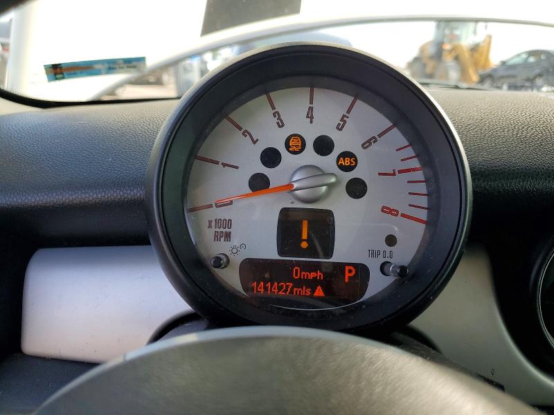 2011 Mini Cooper VIN WMWSU3C54BT091391 COPART salvage auction — WATER/FLOOD, Tx - Salvage Title-Flood Damage, sold $175 on 2026-08-03 (photo 9)