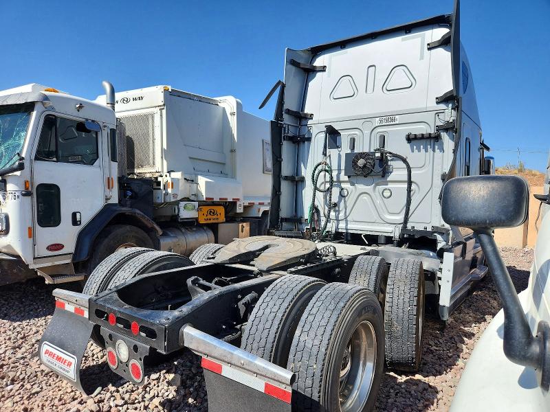 2022 Freightliner Cascadia 126 VIN 3AKJHHDRXNSNC5876 COPART salvage auction — SIDE, AZ - CERT OF TITLE - SALVAGE, sold $31,000 on 2026-07-16 (photo 4)