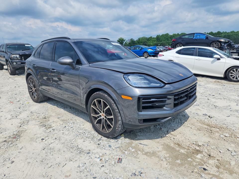2026 Porsche Cayenne VIN WP1AA2AY0TDA02134 COPART salvage auction — MINOR DENT/SCRATCHES, Ga - Cert Of Title-Salvage, sold $66,500 on 2026-08-06 (photo 4)
