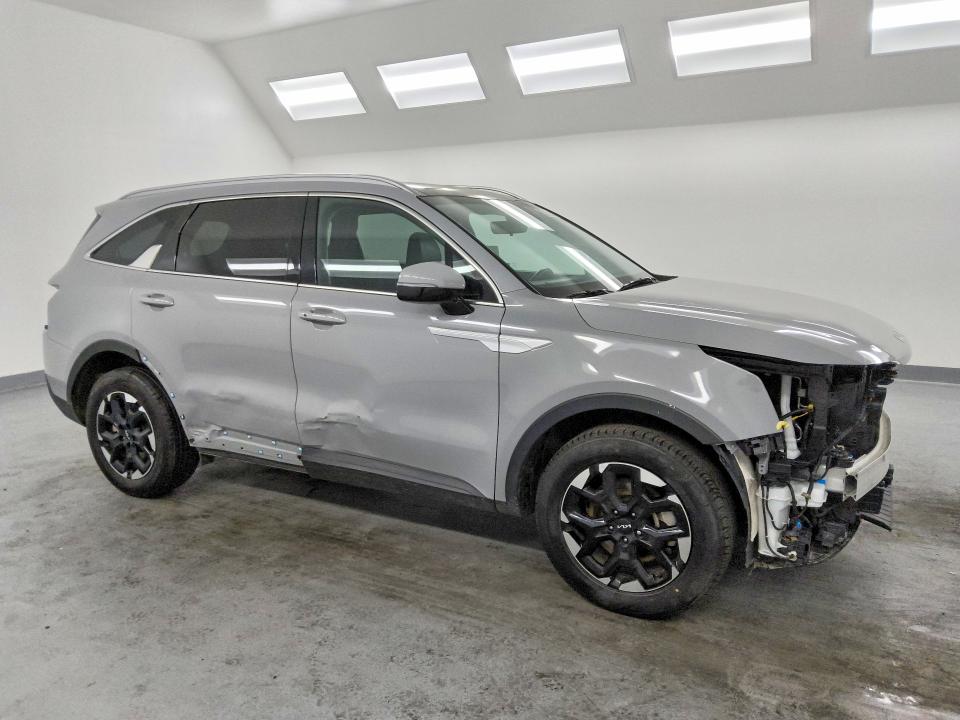 2024 Kia Sorento VIN 5XYRL4JC7RG275127 COPART salvage auction — FRONT END, CA - CERTIFICATE OF TITLE, sold $6,700 on 2026-07-16 (photo 4)