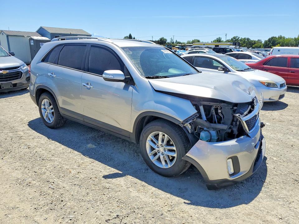 2014 Kia Sorento VIN 5XYKT3A63EG478645 COPART salvage auction — FRONT END, Ca - Salvage Certificate, sold $550 on 2026-07-09 (photo 4)