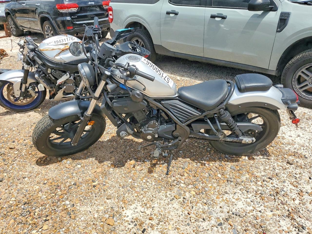 2021 Honda CMX300 VIN MLHNC5308M5400688 COPART salvage auction — Side, TX - SALVAGE VEHICLE TITLE, sold $1,050 on 2026-07-09 (photo 3)