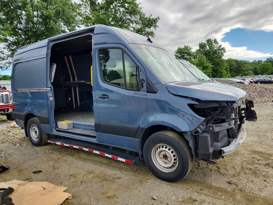2019 Mercedes-benz Sprinter VIN WD4PF0CD3KT004322 COPART salvage auction — FRONT END, Nj - Certificate Of Title, sold $6,600 on 2026-07-20 (photo 4)