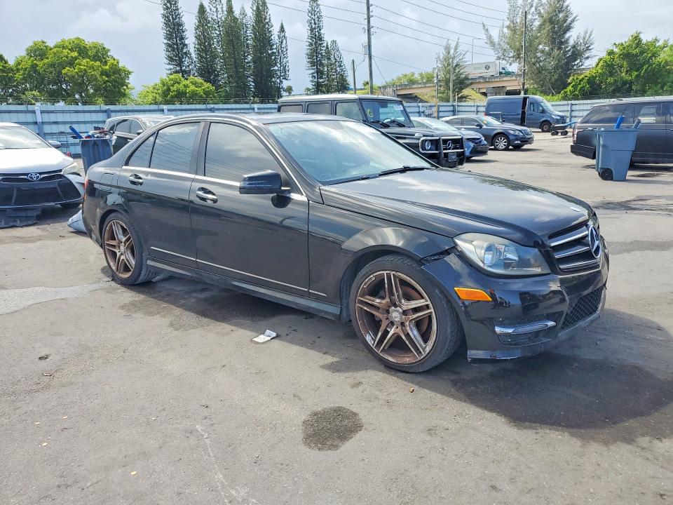 2014 Mercedes-benz C-klasse VIN WDDGF4HB7EG232206 COPART salvage auction — MECHANICAL, Fl - Certificate Of Title (P), sold $2,850 on 2026-07-29 (photo 4)