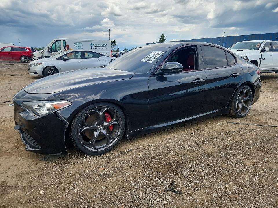 2017 Alfa romeo Giulia VIN ZARFAEEN4H7544406 COPART salvage auction — FRONT END, Mi - Dealer Only Clean Title, sold $4,600 on 2026-07-17 (photo 1)