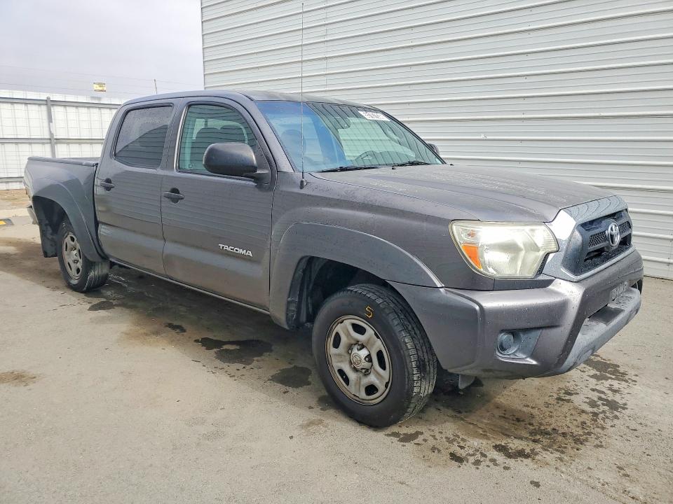 2013 Toyota Tacoma VIN 5TFJX4CN6DX032558 COPART salvage auction — REAR END, Ca - Certificate Of Title, sold $6,700 on 2026-07-07 (photo 4)