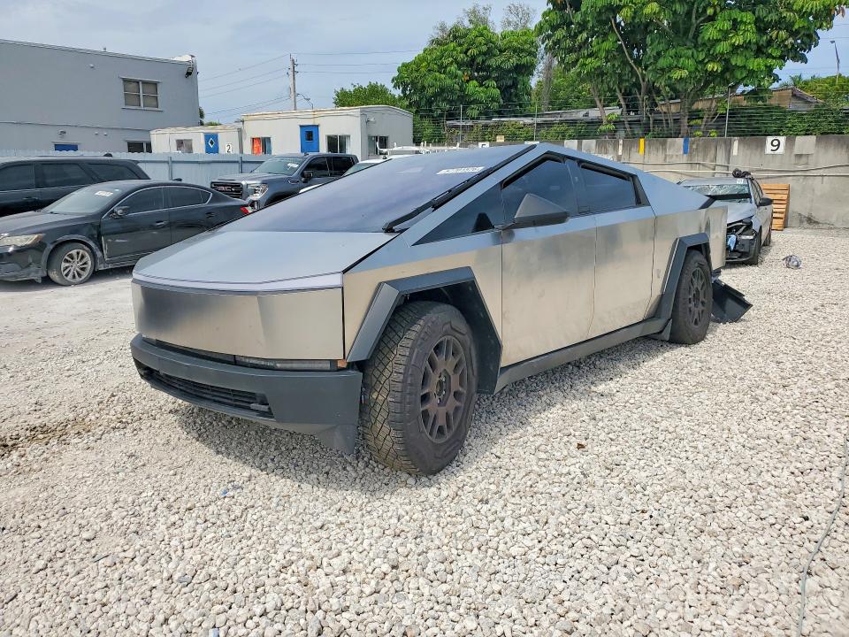2024 Tesla VIN 7G2CEHEE5RA039371 COPART salvage auction — REAR END, Fl - Cert Of Title Slvg Rebuildable, sold $4,000 on 2026-07-28 (photo 1)