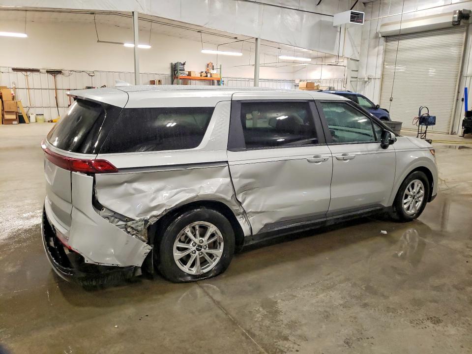 2022 Kia Carnival VIN KNDNB4H37N6080262 COPART salvage auction — SIDE, Mn - Cert Of Title-Salvage, sold $6,900 on 2026-07-13 (photo 3)