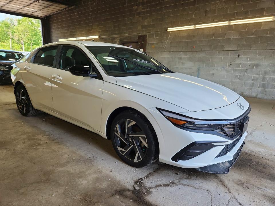 2025 Hyundai Elantra VIN KMHLM4DG7SU076144 COPART salvage auction — REAR END, Ny - Mv-907A Salvage Certificate, sold $7,400 on 2026-07-13 (photo 4)