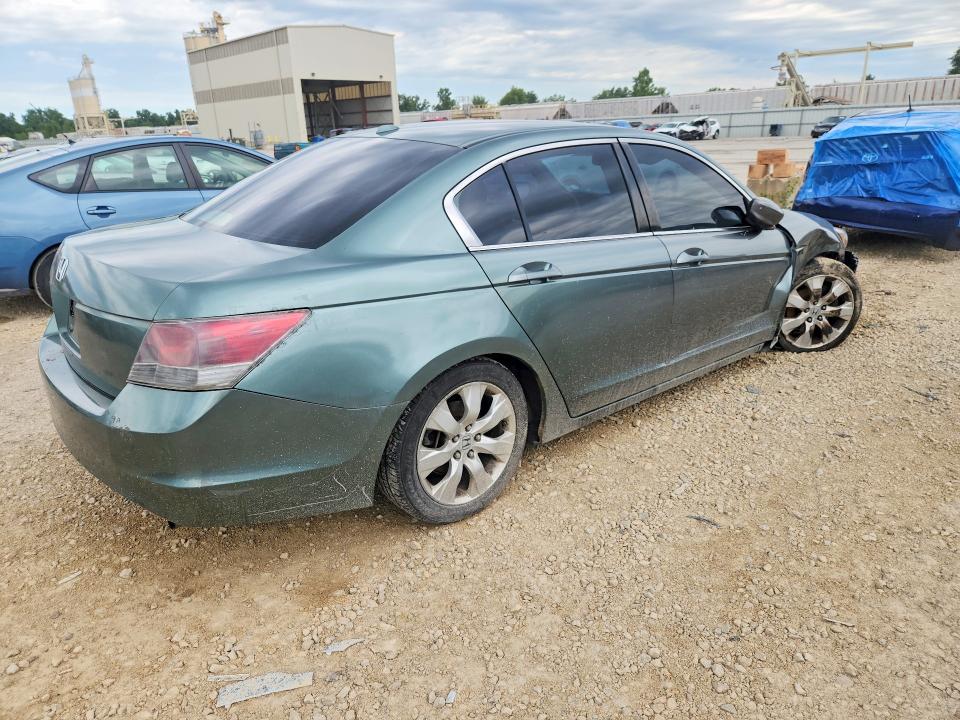 2008 Honda Accord VIN JHMCP26808C056742 COPART salvage auction — SIDE, KS - CERT OF TITLE-SALVAGE, sold $90 on 2026-07-30 (photo 3)