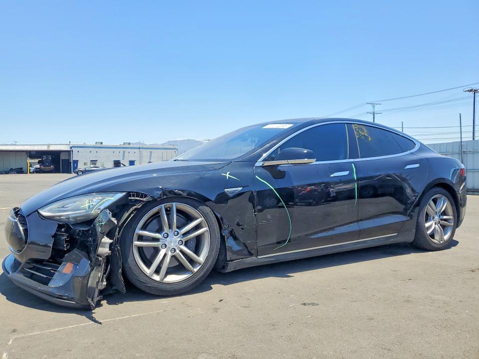 2015 Tesla Model s VIN 5YJSA1S13FF100539 COPART salvage auction — FRONT END, Ca - Salvage Certificate, sold $1,350 on 2026-07-27 (photo 1)